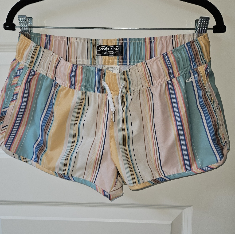 O'NEILL WOMEN'S STRIPED BOARDSHORT